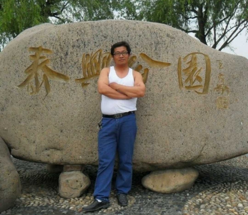 黑哥的第一张照片--泰兴闪婚服务中心